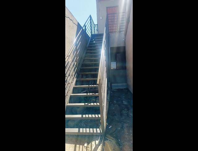 10 BEDROOM HOUSE FOR SALE IN KAALFONTEIN